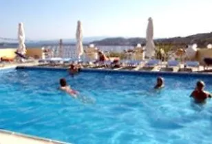 Poseidon Ξενοδοχείο με διαμερίσματα 4*