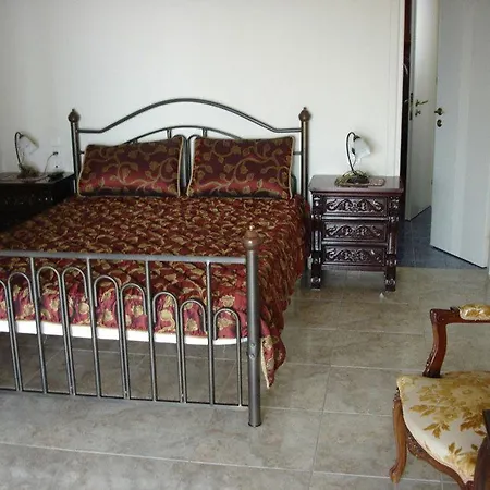 Poseidon Apartahotel 3*