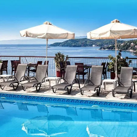 Apartahotel Poseidon 3*